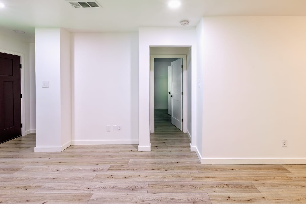 Unit Turnover, Repainted & Re-Leased