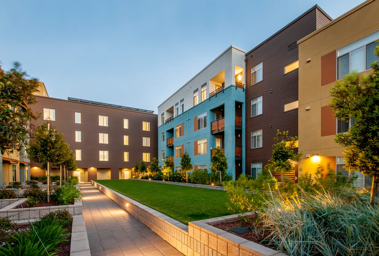 Multi-Unit Building, Bought & Leased